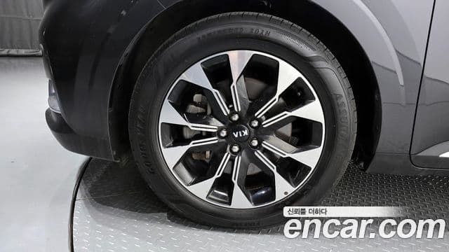 Kia Carnival 2020 — фото 5 из 20