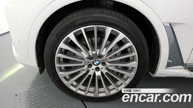 BMW X7 2021 — фото 5 из 20