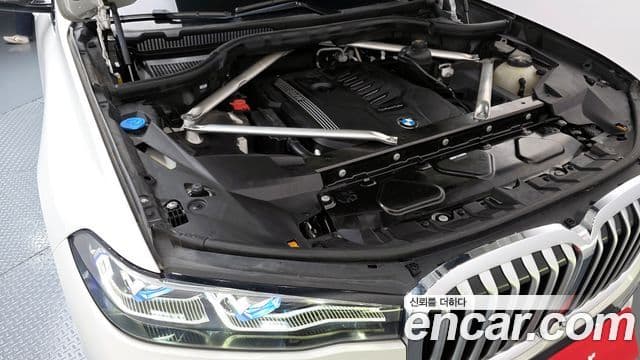 BMW X7 2021 — ფოტო 6/20