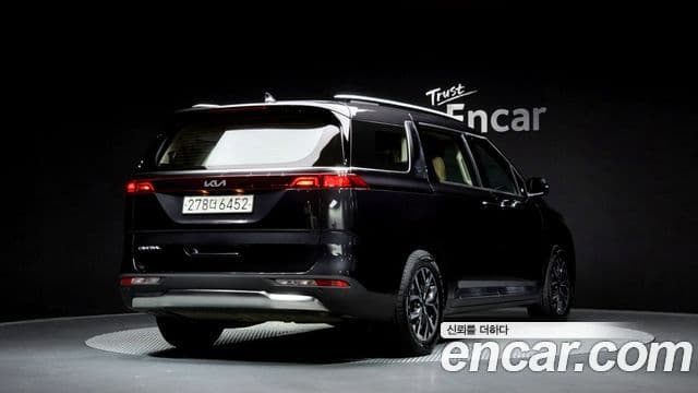 Kia Carnival 2023 — Şəkil 2/20