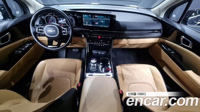 Kia Carnival 2023 — Şəkil 7/20