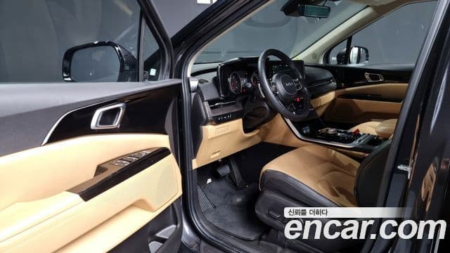 Kia Carnival 2023 — Şəkil 10/20