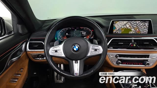 BMW 7 Series 2021 — Photo 18/20