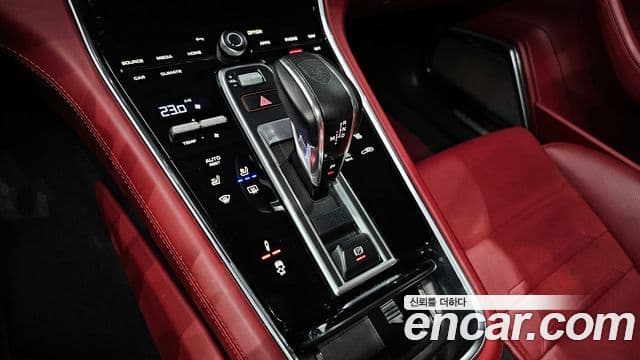 Porsche Panamera 2021 — фото 8 из 19