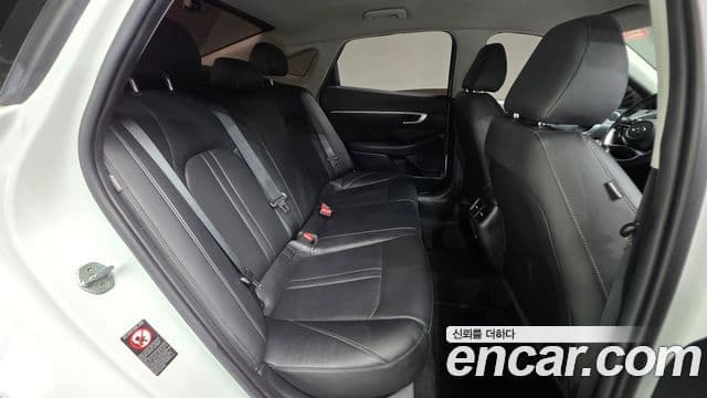 Hyundai Sonata Hybrid 2022 — Şəkil 12/20
