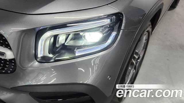 Mercedes-Benz GLB-Class 2022 — Şəkil 13/18