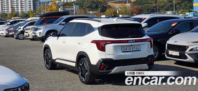 Kia Seltos 2022 — фото 4 из 20
