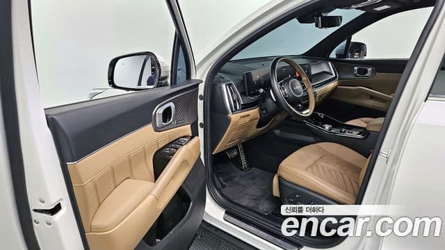 Kia Sorento 2024 — Photo 16/20