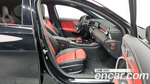 Mercedes-Benz A-Class 2022 — Şəkil 11/20