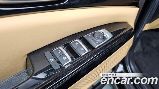 Kia Carnival 2020 — ფოტო 19/20