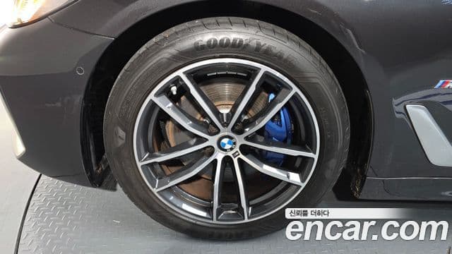 BMW 5 Series 2022 — фото 5 из 20