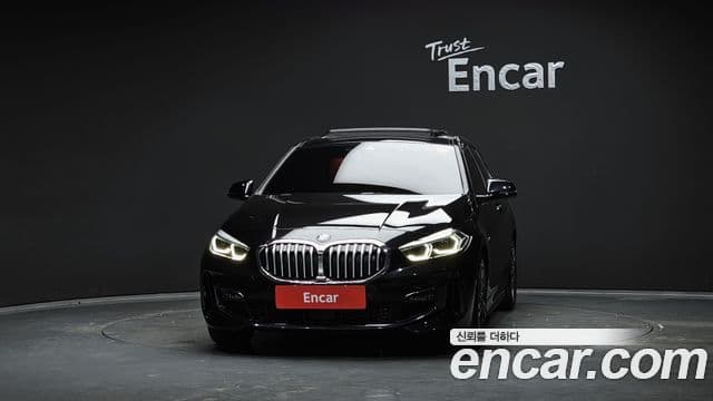 BMW 1 Series 2022 — Şəkil 3/20