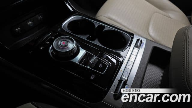 Kia Carnival 2020 — ფოტო 9/20