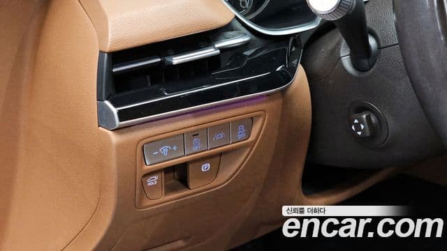 Genesis Electrified G80 2020 — фото 14 из 20