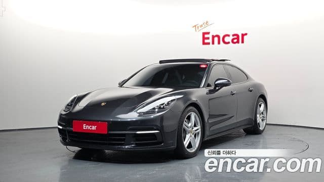 Porsche Panamera 2018 — ფოტო 1/20