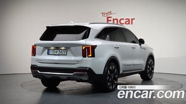 Kia Sorento 2023 — Şəkil 2/20