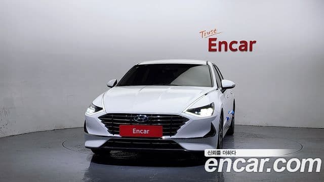 Hyundai Sonata Hybrid 2019 — ფოტო 15/20