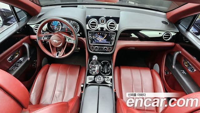 Bentley Bentayga 2020 — фото 7 из 20
