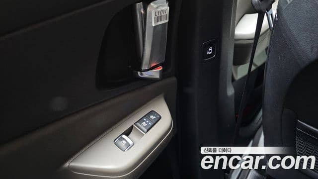 Kia Carnival 2024 — Фото 19/20