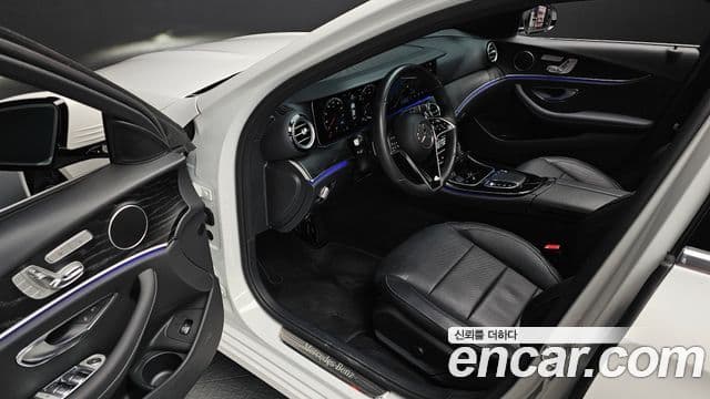 Mercedes-Benz E-Class 2023 — Şəkil 11/20