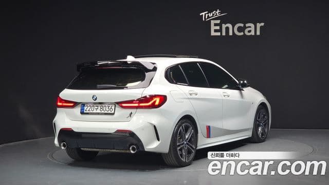 BMW 1 Series 2022 — Şəkil 2/20