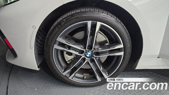 BMW 1 Series 2022 — фото 5 из 20