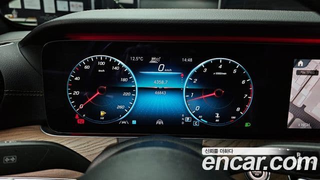 Mercedes-Benz E-Class 2021 — Şəkil 8/20