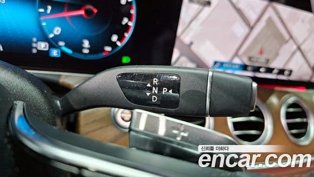 Mercedes-Benz E-Class 2021 — фото 9 из 20