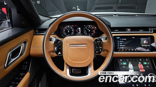 Land Rover Range Rover Velar 2020 — ფოტო 13/20