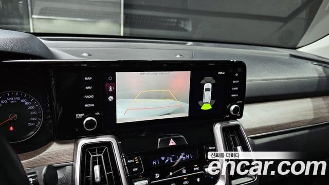Kia Sorento 2021 — Şəkil 16/20