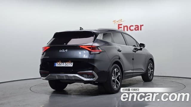 Kia Sportage 2022 — ფოტო 2/20