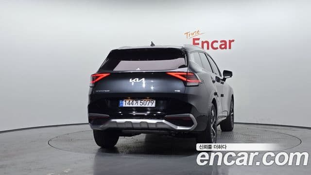 Kia Sportage 2022 — ფოტო 4/20