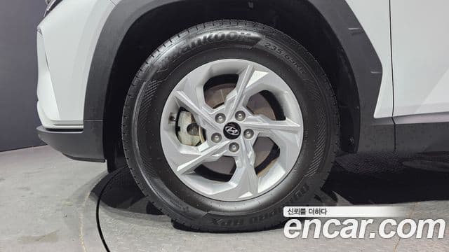 Hyundai Tucson Hybrid 2021 — Photo 9/20
