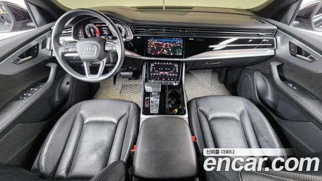 Audi Q7 2021 — ფოტო 7/20