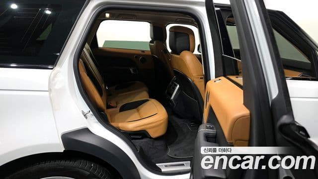 Land Rover Range Rover Sport 2021 — фото 12 из 20