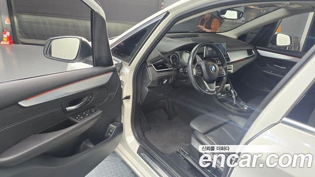 BMW 2 Series Active Tourer 2019 — Şəkil 9/20