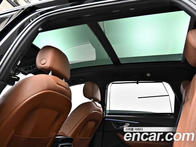 Audi Q7 2021 — Şəkil 17/20