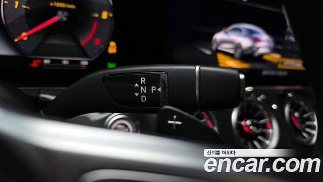 Mercedes-Benz CLS-Class 2020 — Photo 1/20