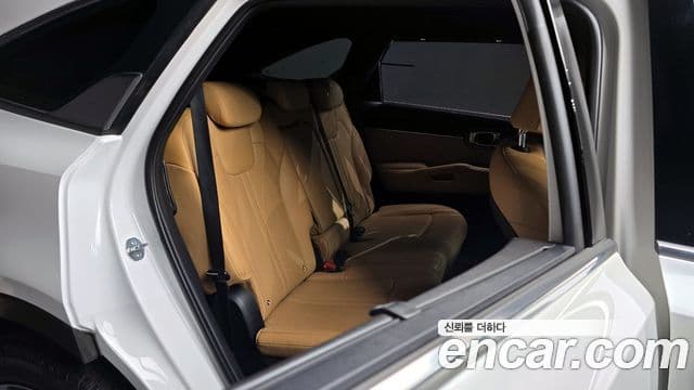Kia Sorento 2023 — Фото 12/20