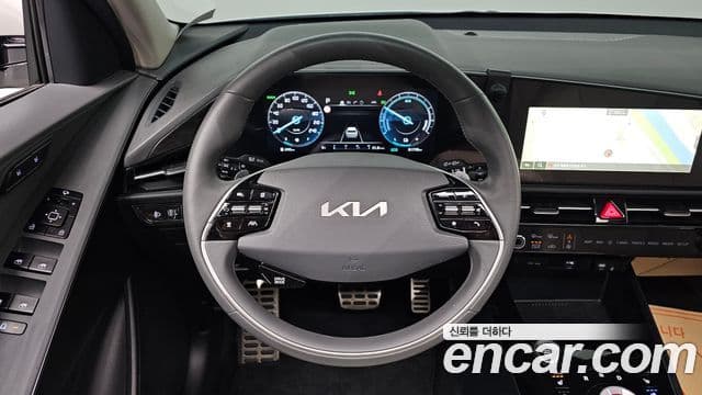 Kia Niro 2022 — Фото 14/20