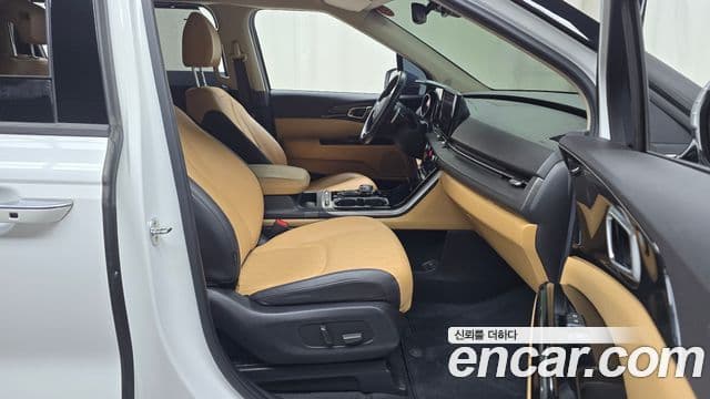 Kia Carnival 2022 — Фото 11/20