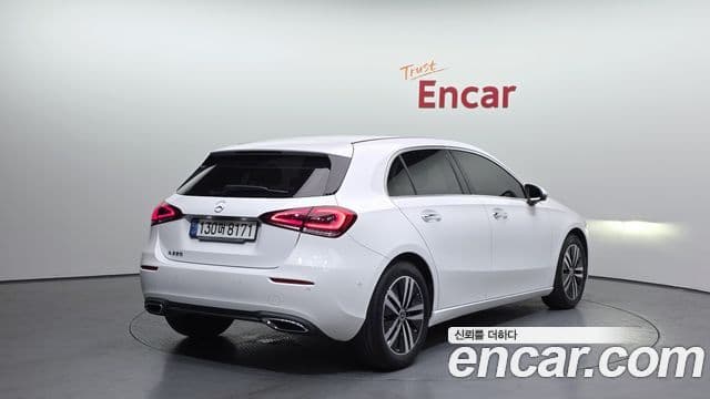 Mercedes-Benz A-Class 2022 — Şəkil 7/20