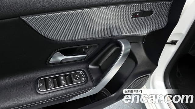Mercedes-Benz A-Class 2022 — Şəkil 17/20