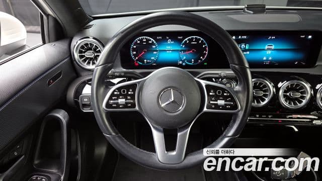 Mercedes-Benz A-Class 2022 — Şəkil 16/20