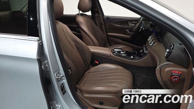 Mercedes-Benz E-Class 2018 — Şəkil 10/20