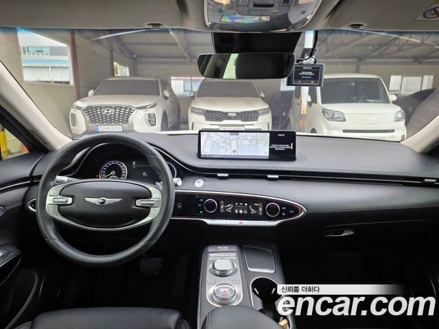 Genesis GV70 2021 — фото 8 из 16