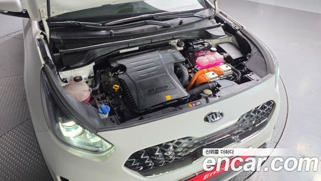 Kia Niro 2020 — фото 6 из 20