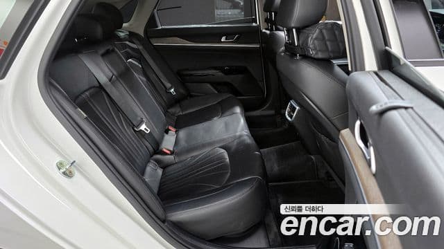 Kia K5 2020 — ფოტო 12/20