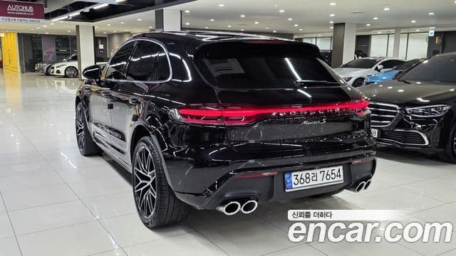 Porsche Macan 2022 — Photo 11/20