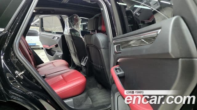 Porsche Macan 2022 — Photo 16/20